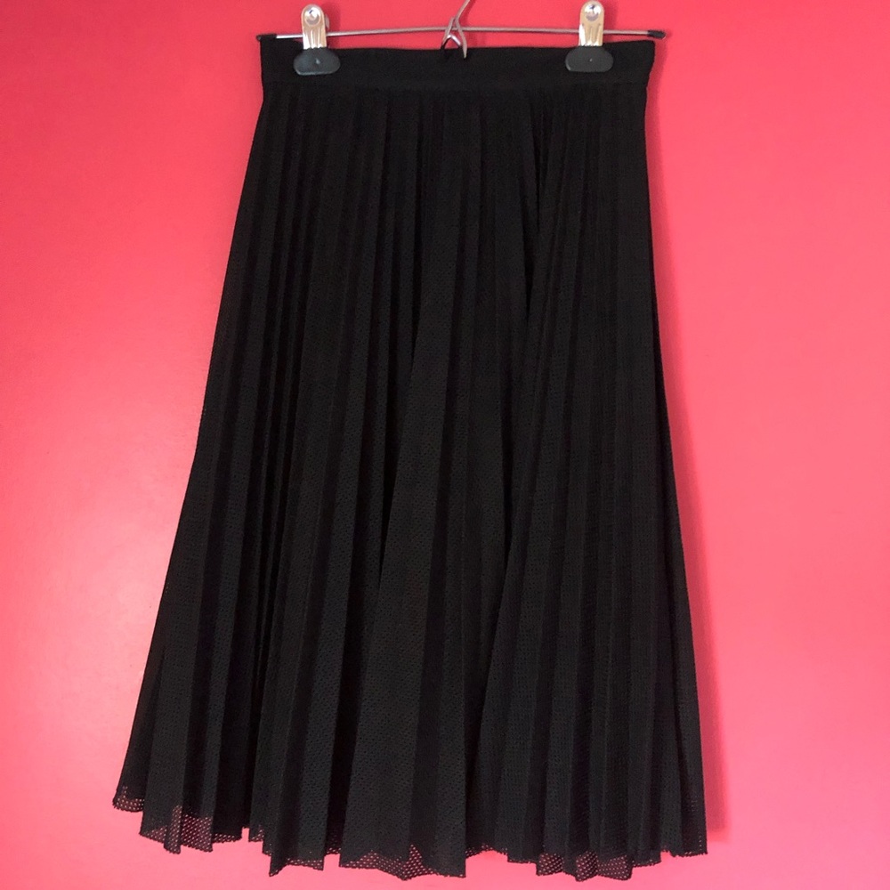 FRENCH CONNECTION | Size 2 | A-Line Black Midi Skirt | Made in 🇬🇷